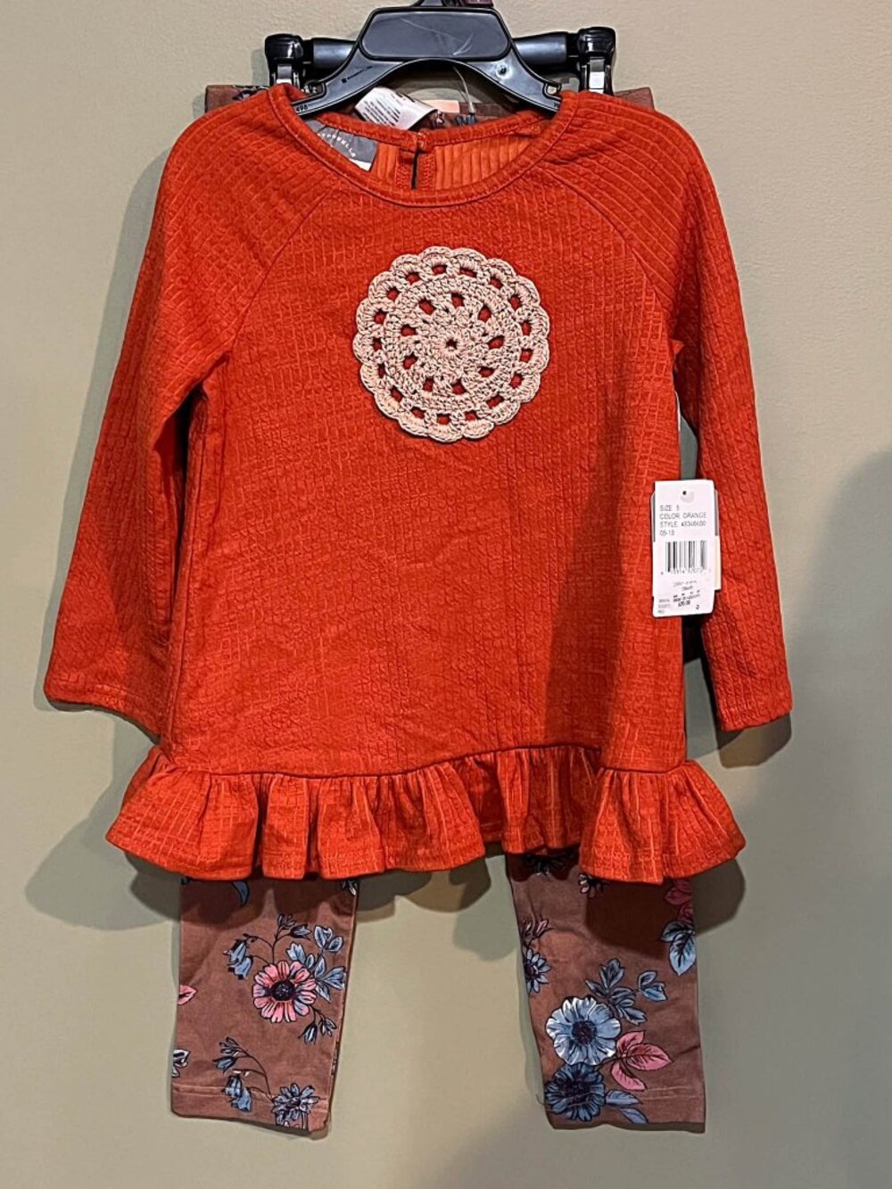 Girls floral leggings and orange waffle knit top set girls size